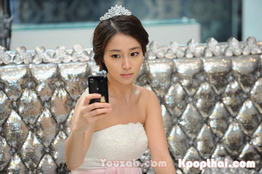 Lee Min Jung in Wedding Dress