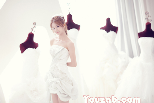 Hyeri- Girls Day Wedding dress