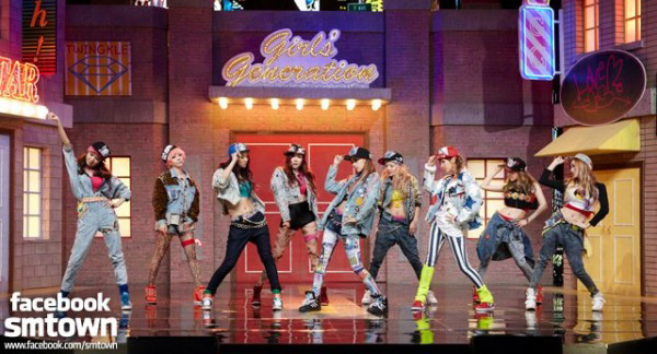 [Live]Girls Generation คัมแบ็คในเพลง "I Got a Boy" และ "Dancing Queen" ใน Music Core