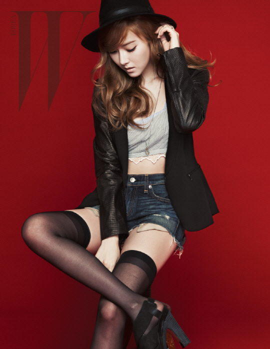 เจสสิก้า Girls Generation โชว์หน้าท้องสุดเซ็กซี่ในนิตยสาร ‘W Korea’