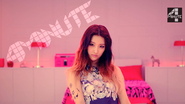 4Minute ปล่อย MV ทีเซอร์คัมแบ็คของจีฮยอนสำหรับ “What’s Your Name?”