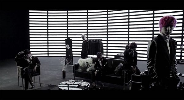 MBLAQ ปล่อย MV "Smoky Girl" พร้อมกับเปิดตัวคัมแบ็คด้วยมินิอัลบั้ม "Sexy Beat"