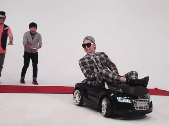 Big-Bang-G-Dragon-Toy Car-1