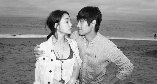 lee-min-jung-reveals-she-has-cleared-up-misunderstandings-with-husband-lee-byung-hun